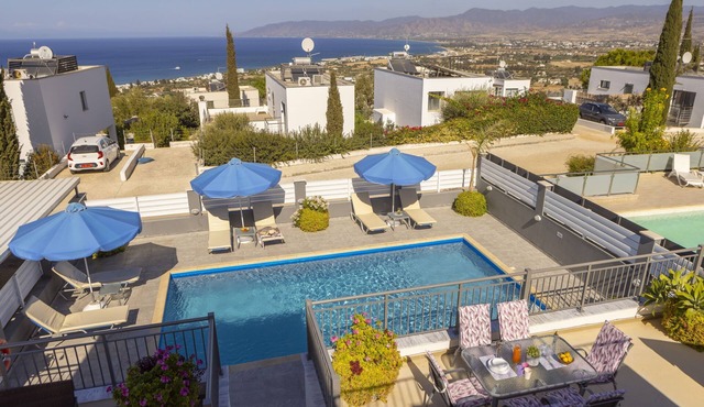 Lenia's Sea view, pool, gazebo and breathtaking views