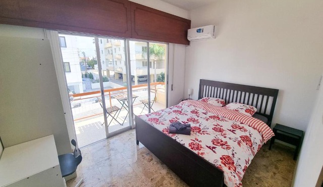 Luxury City Rooms - Smart TV with Netflix