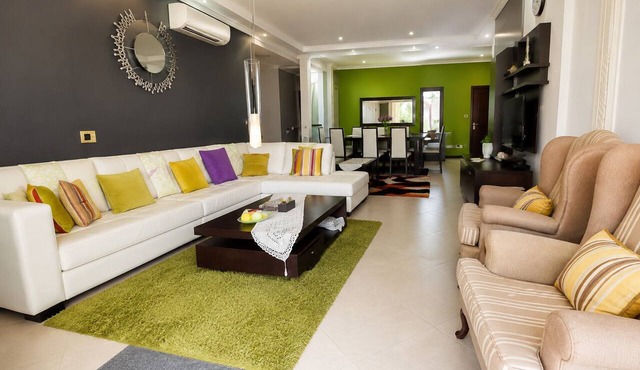 Luxury Seafront Villa | Private Beach, Pool&Garden in Oroklini
