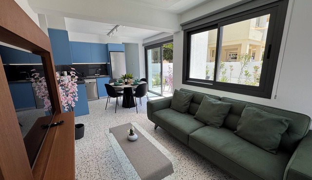 Luxury Two Room Aparment with Terrace 200 Meter to the Sea in Paphos