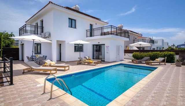 Melia Villa II by Nomads