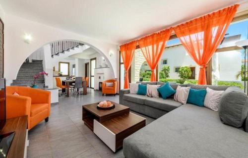 Nissi beach with pool Ayia Thekla "kymma 15" 3bed room