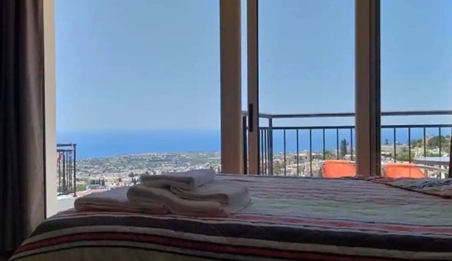 Panoramic Holidays - Standard 71 - Apt with a Large PANORAMIC WINDOW - Sea View