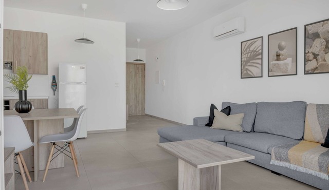 Phaedrus Living Eolus Residences Artemis