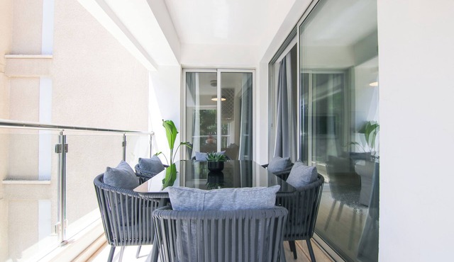 Phaedrus Living Sea View Flat Kyma