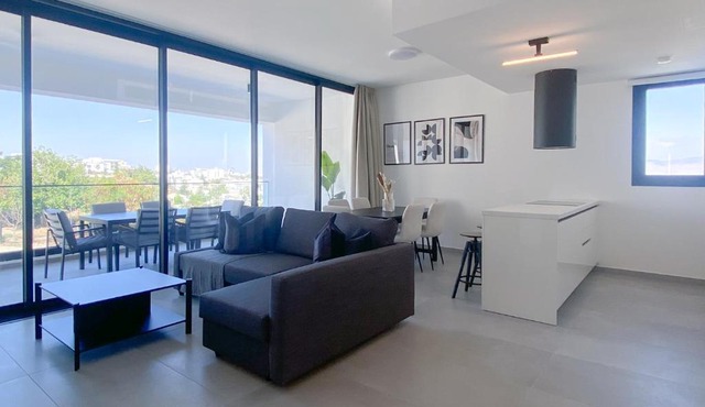 Phaedrus Living White Hills Suites Panoramic View in Aglantzia