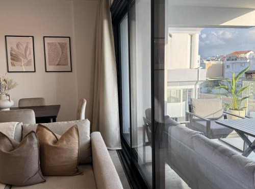 Phaedrus Living: White Hills Suites City View in Aglantzia