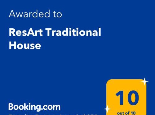 ResArt Traditional House
