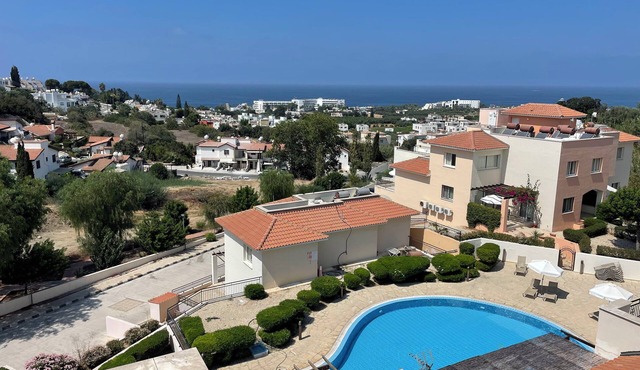 Roof Terrace Heaven with Sea View in Chloraka