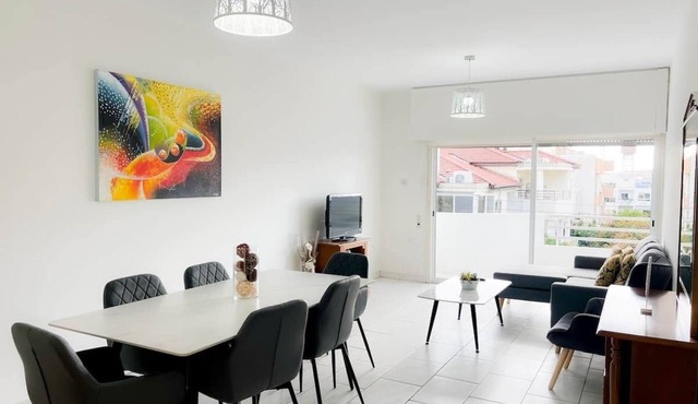 Samos City Center, 2BR Sleeps 4