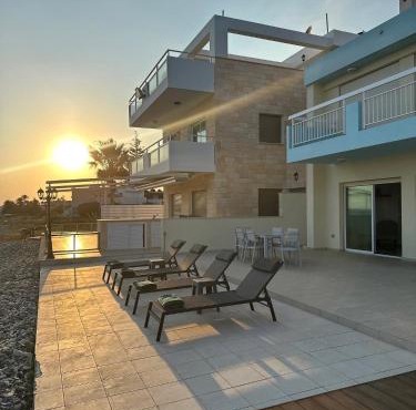 Sayers Beachfront Villa