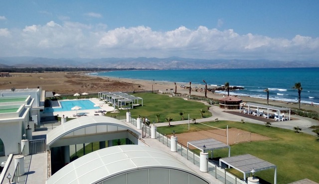 Seafront penthouse apartment in award winning Aphrodite Beachfront Village in Gaziveren
