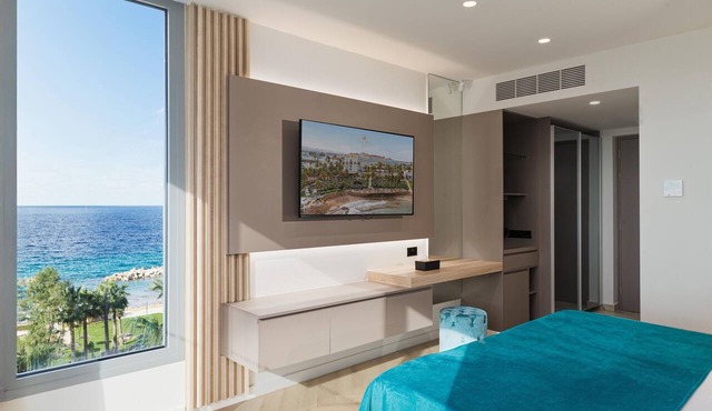 St. George Beach Hotel & Spa Resort