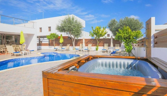 Terrific Villa with Private Pool in Protaras, Protaras Villa 1679 in Protaras