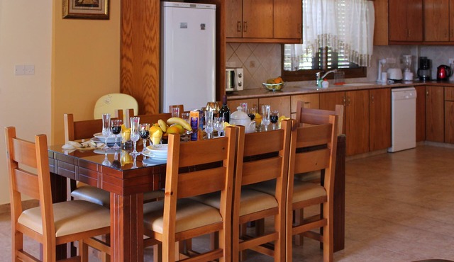 'The Retreat' - Secluded Stone Built Villa - Sleeps 8 in Baf