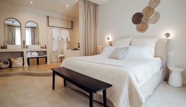 Thymises Boutique Hotel