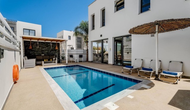 Villa Alassia 16 by Ezoria Villas