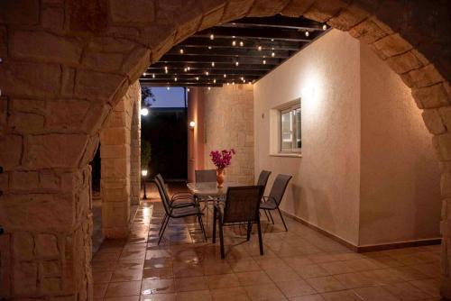 Villa Cynthiana 4- 300m from the sea 3 bedrooms 3 bathrooms