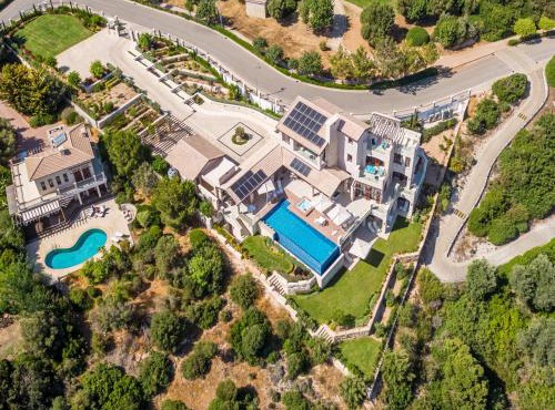Villa Elea, New Deluxe Golf Villa at Aphrodite Hills - 6 Bedrooms, 7 Bathrooms