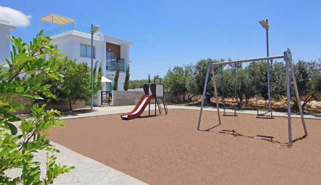 Villa Eva-Family with Pool In Kapparis Protaras