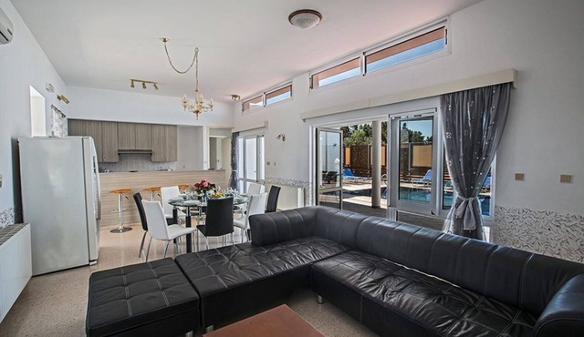 Villa for Rent in Ayia Napa 1201