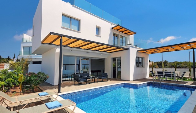 Villa Rosaleen - Ayia Napa Resort Center