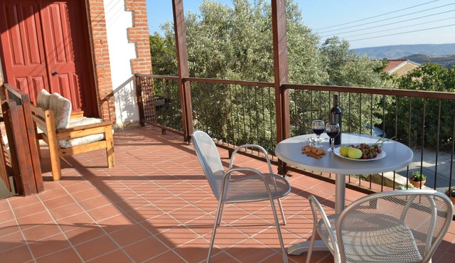 Vouni Lodge