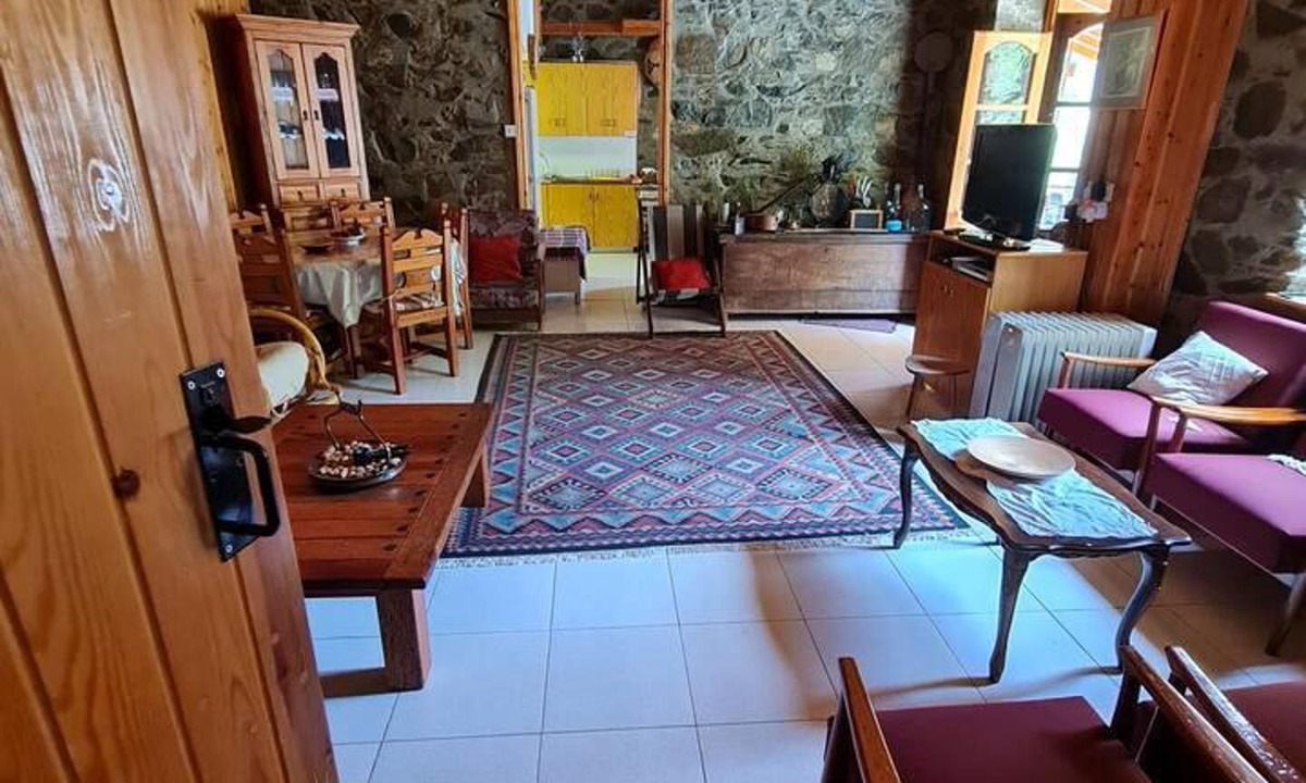 Kalopanayiotis House | Elpiniki's Old Three Bedroom House