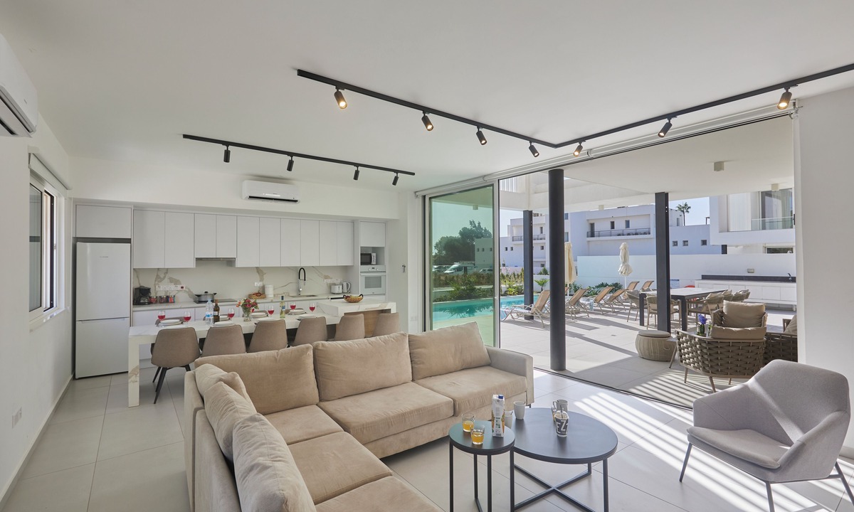 Ayia Napa Villa | New 5 Bedroom Villa With Pool in the Center of Ayia Napa l Kube Villa 4