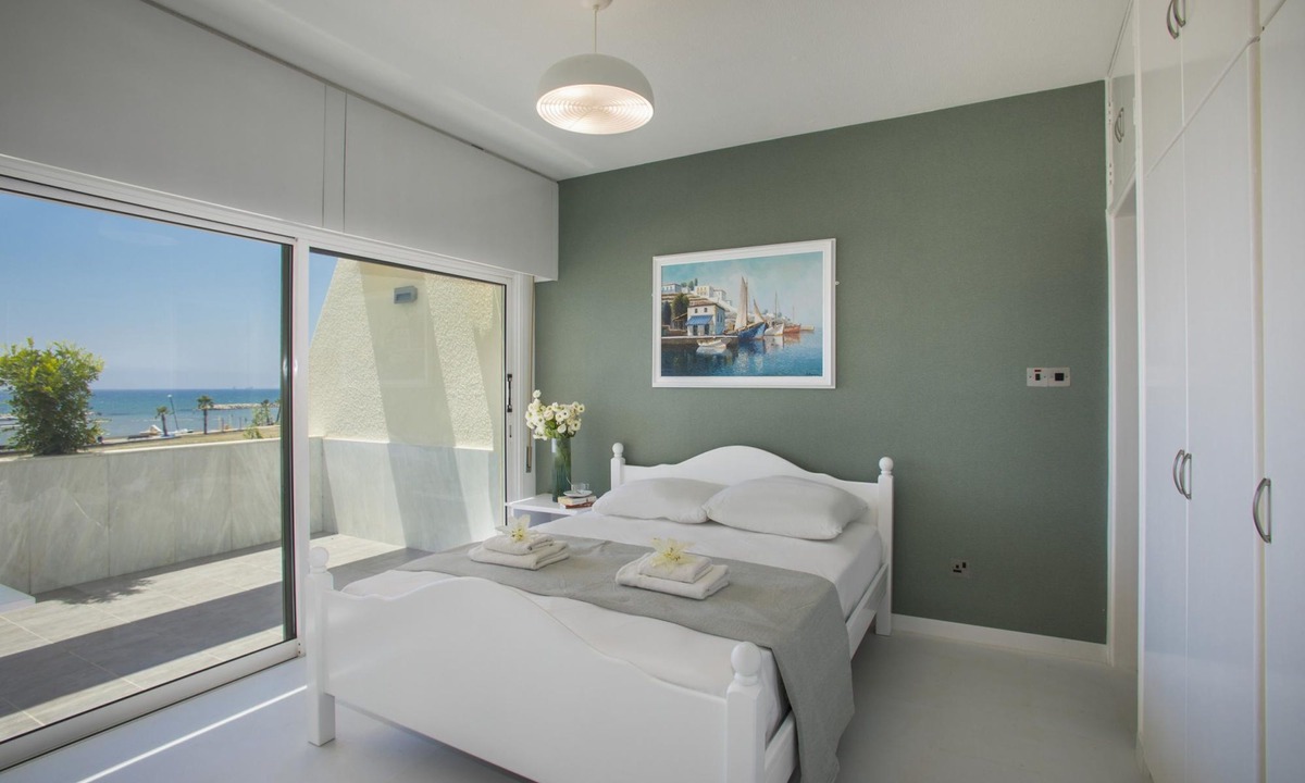 Oroklini Apartment | Lordos Sunshore Beachfront Suite