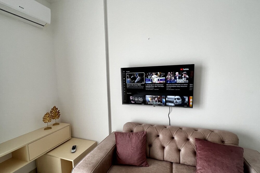 Trikomo Apartment | Studio Flat with Balcony in Cyprus