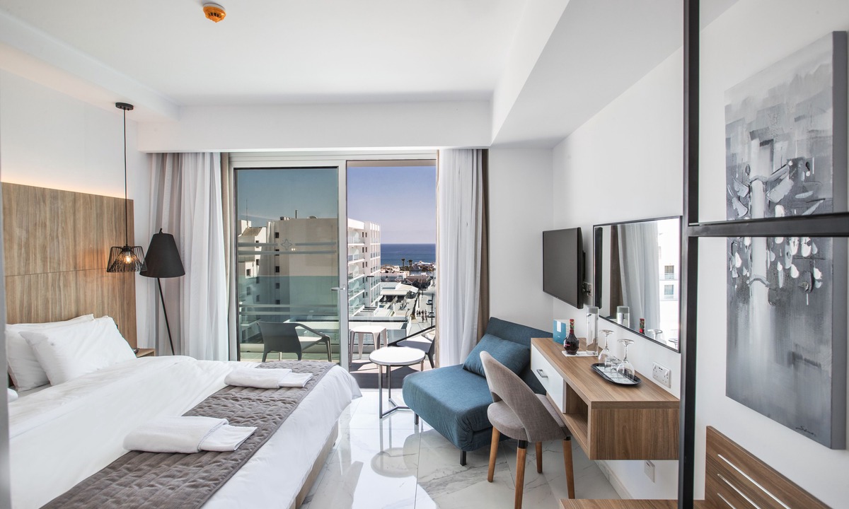 Protaras Hotel | The Blue Ivy Hotel and Suites