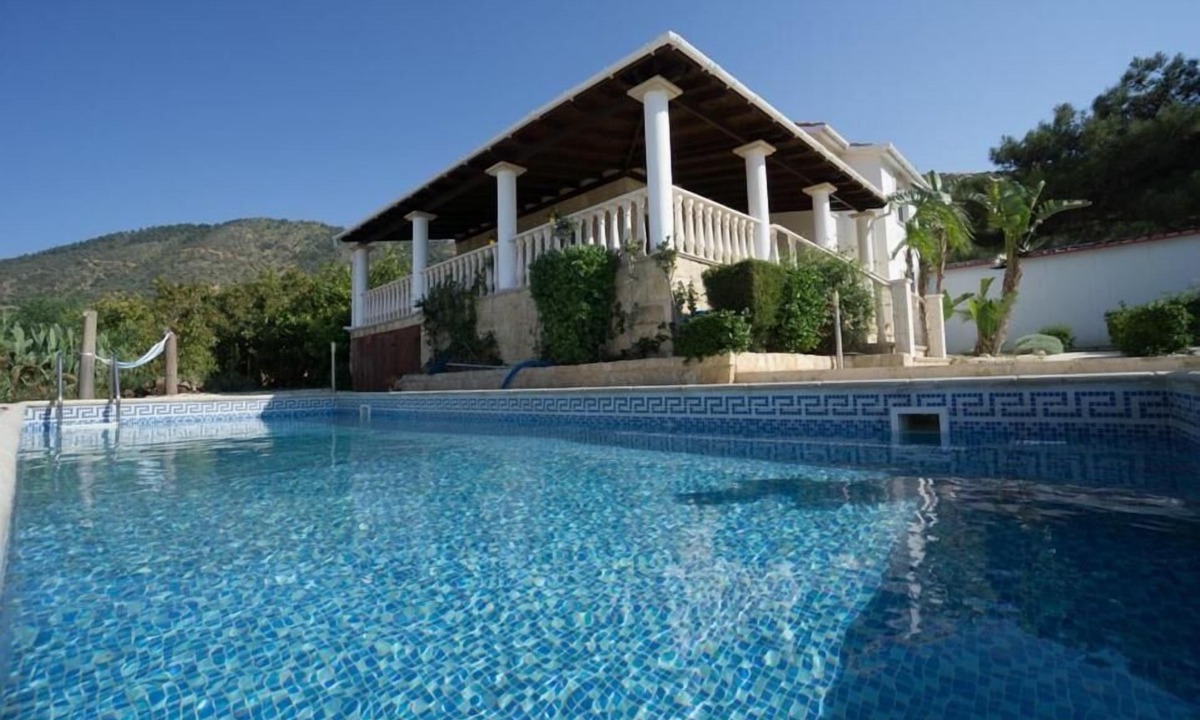 Pachyammos Villa | Pomos Harbourbiew Villa