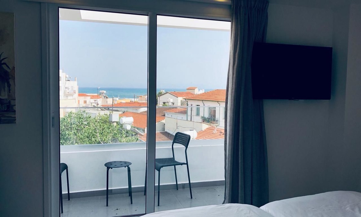 Larnaca City Centre Hotel | White 11