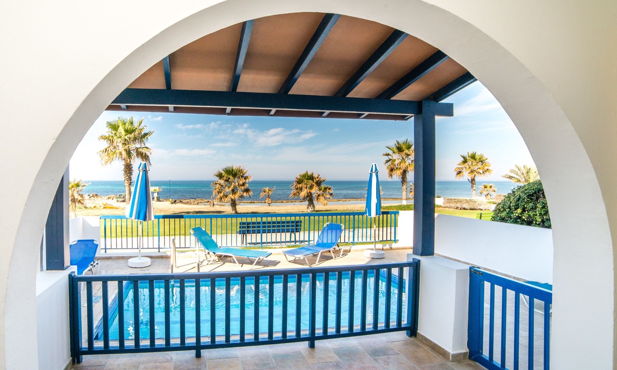 Paphos Hotel | Kefalos Beach Tourist Village