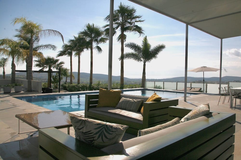 Monagroulli Villa | Star in the Med 💫 A unique property with style and great chill out vibe .