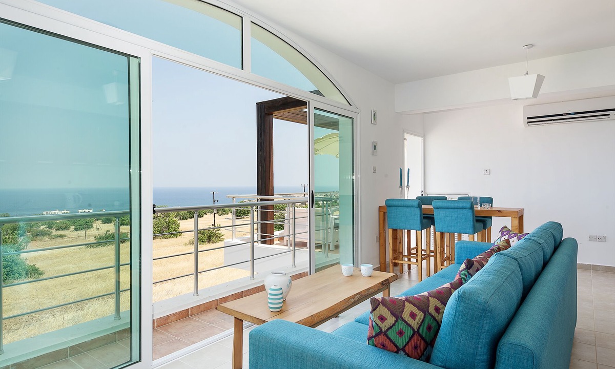 Kucukerenkoy Apartment | BE THE FIRST TO BOOK AND WIN A SPECIAL GIFT FROM US!!!