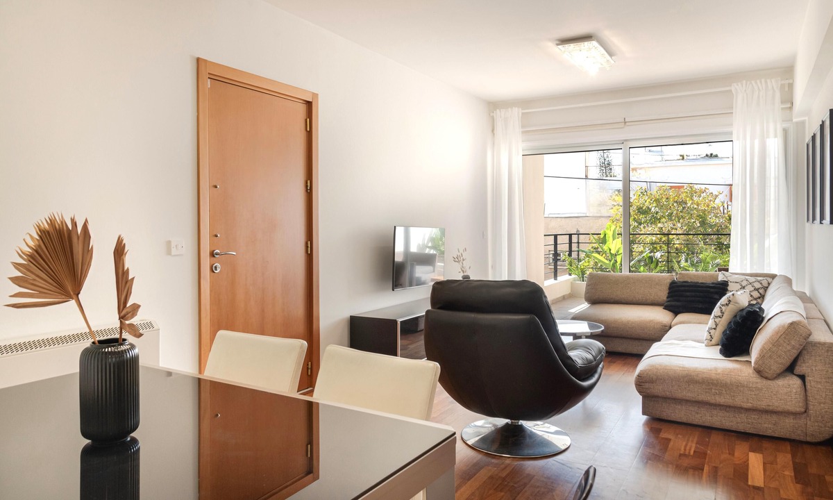 Strovolos Apartment | Phaedrus Living Evergreen City Flat