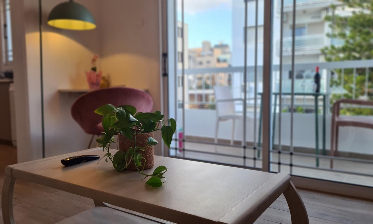 Neapolis Apartment | 83 Lim3 - Stay Sunlit Apartment