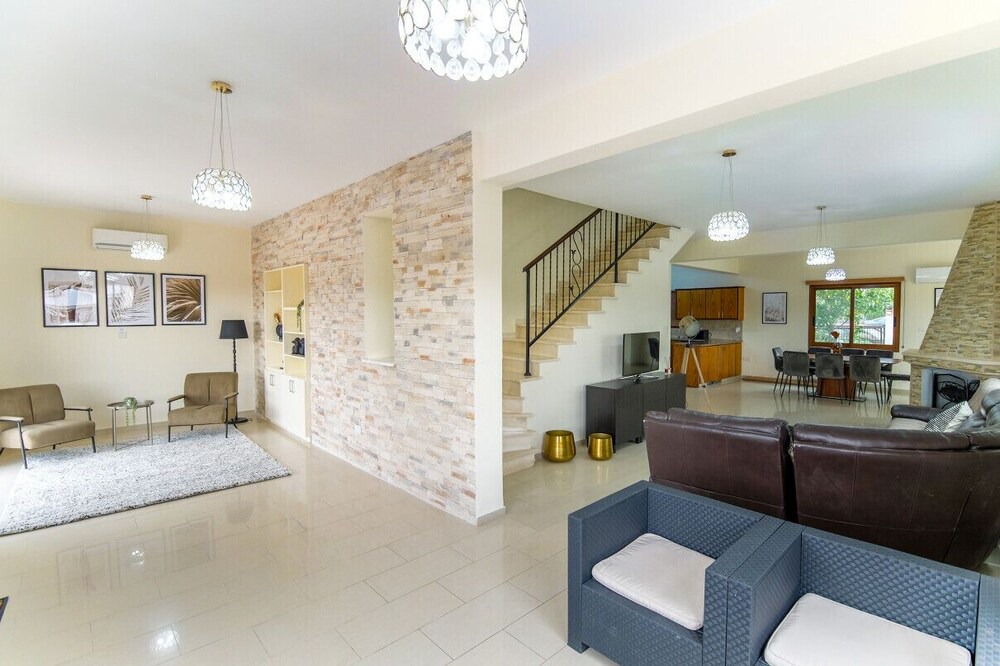 Tremithousa Villa | Phaedrus Living: Villa Tremithousa