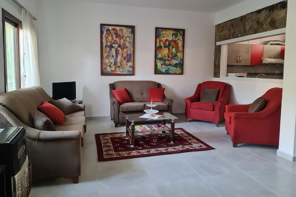 Kyrenia House | Flat with Garden 5 min to Kyrenia Castle