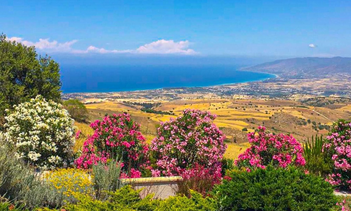 Lara Villa | Villa Styliani in Fasli