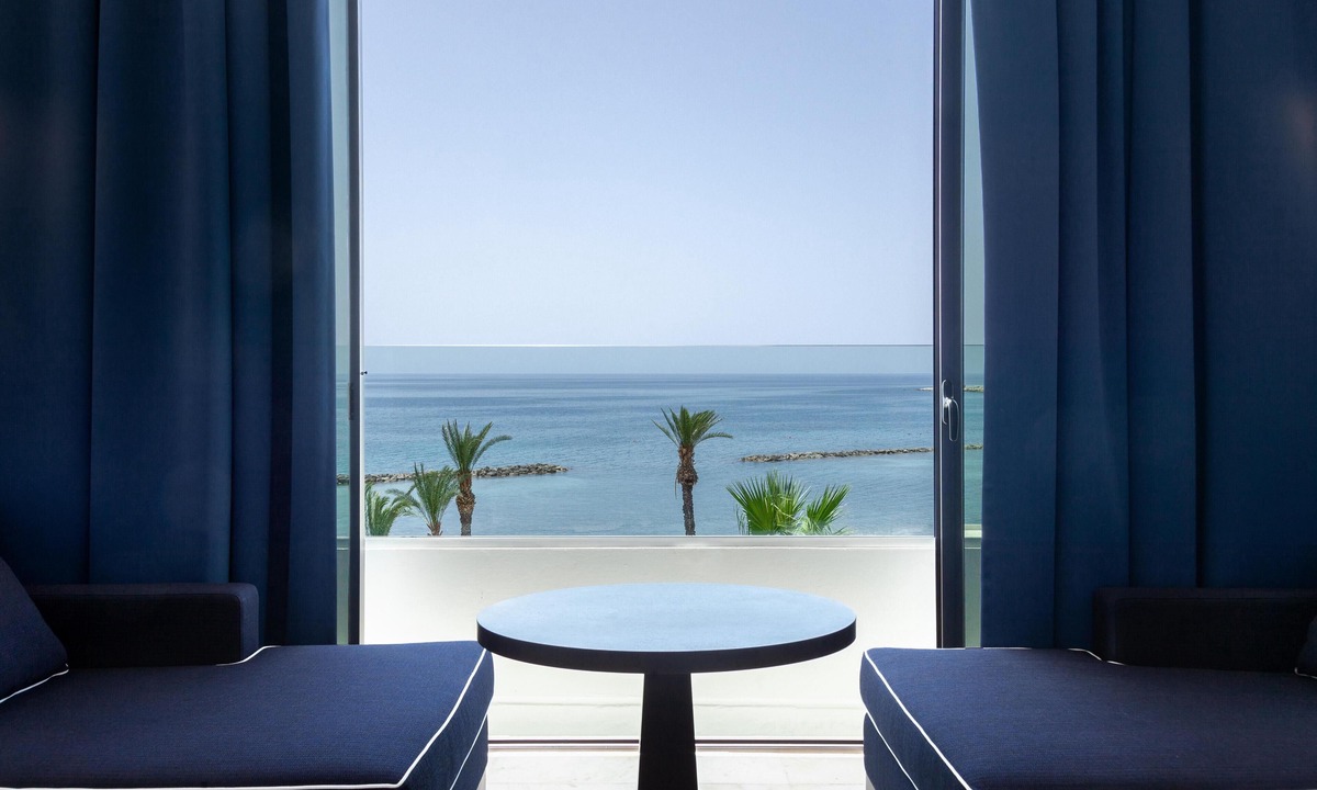 Paphos Hotel | Almyra