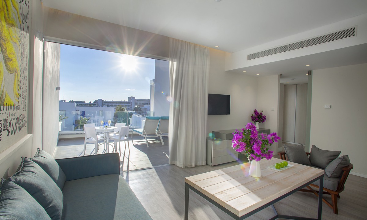 Paphos Resort | Aliathon Aegean