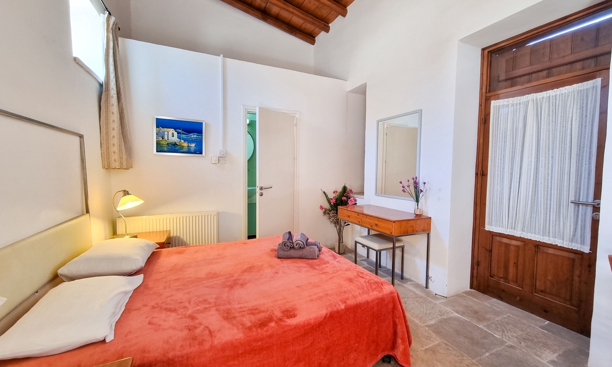 Skarinou Apartment | Skarinou Village Poolside Escape Studio