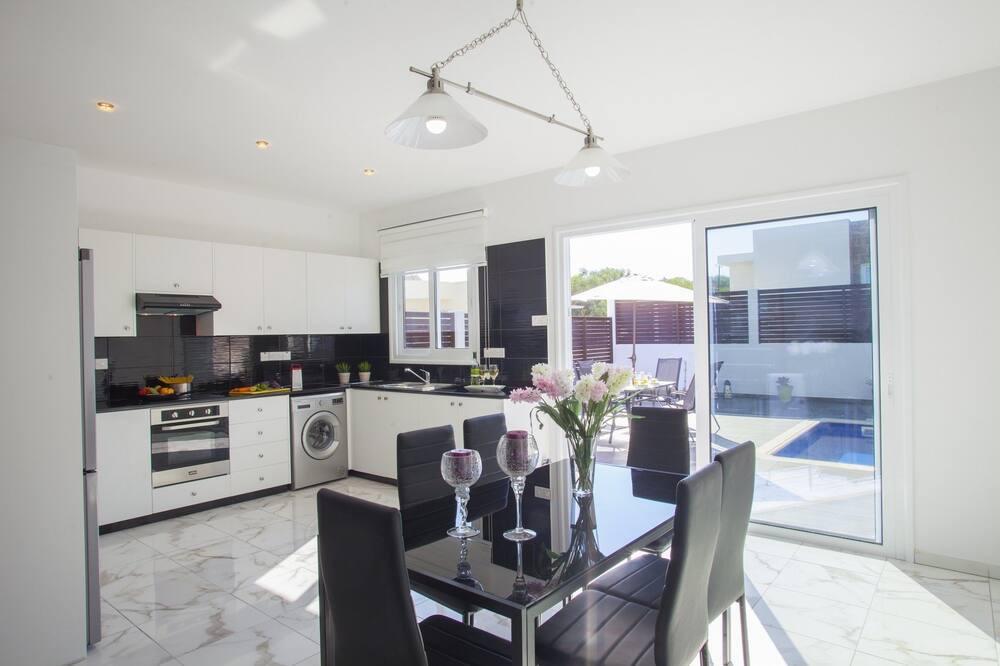 Protaras Villa | Protaras Villa Hollywood