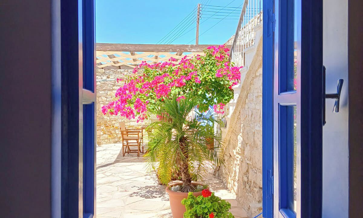 Skarinou Apartment | Athena's Pool Oasis
