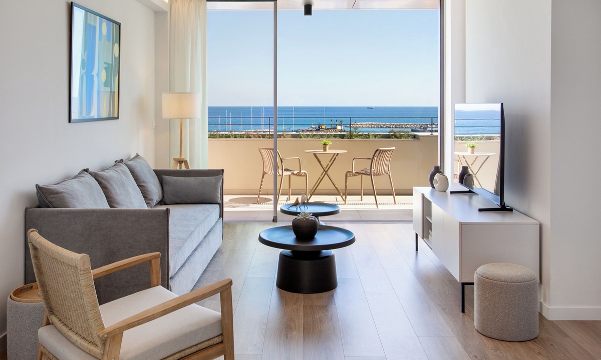 Larnaca Apartment | L RESIDENCES & Suites