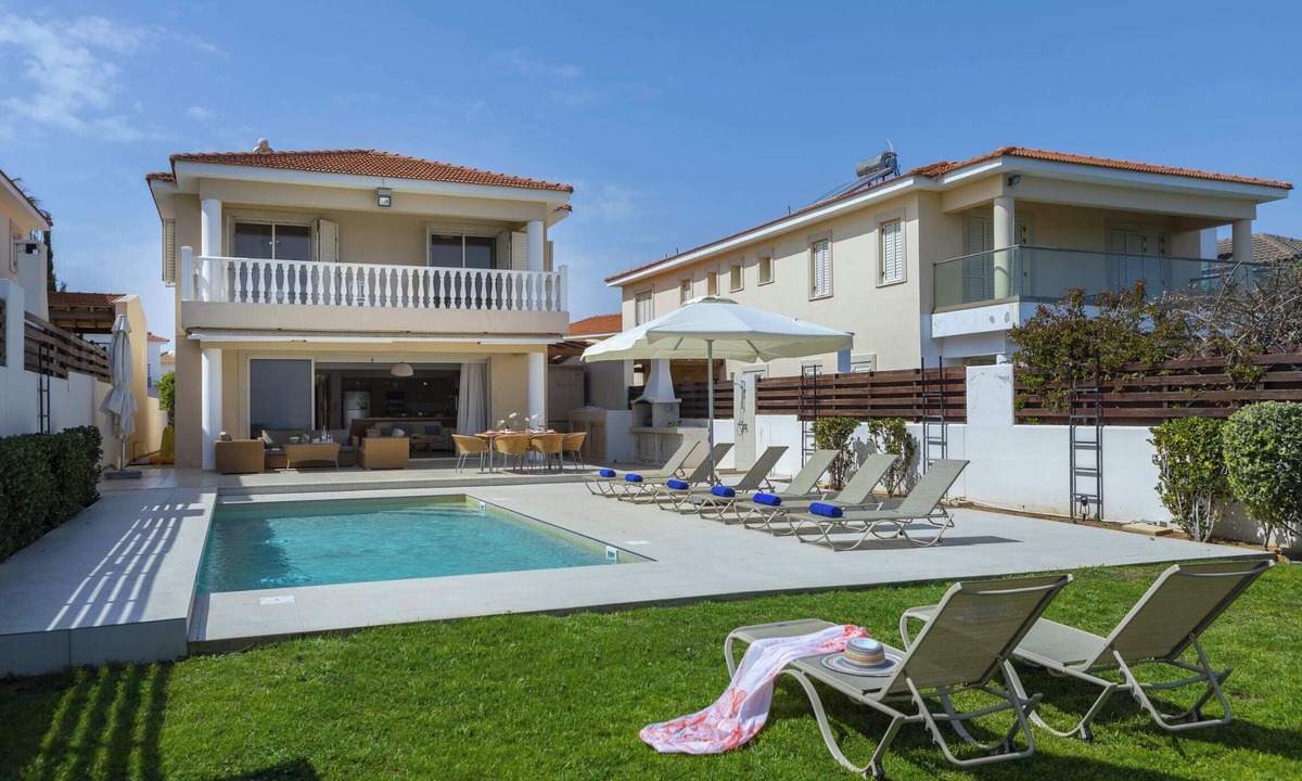 Agios Amvrosios Villa | Sweet Tropics Villa in Esentepe