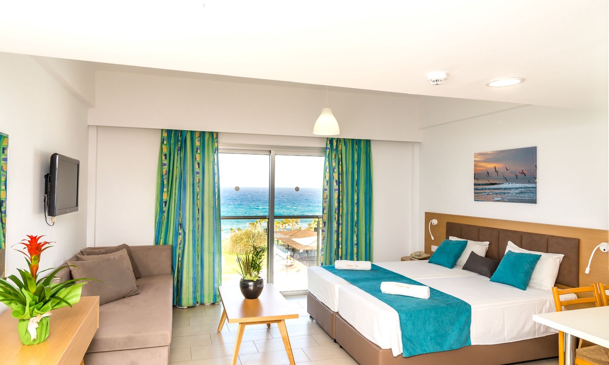 Chlorakas Apartment | Helios Bay Hotel Apartments